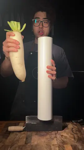 Daikon canon! #fyp #satisfying #knife #knifesharpening #knifesharpener #daikon #cannon #japaneseknife #kitchenknife #KitchenHacks 