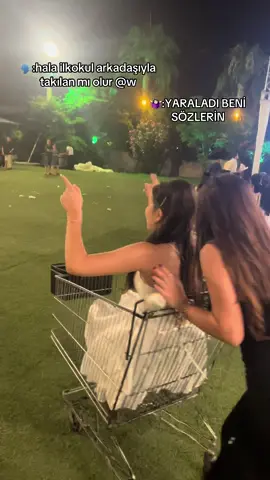 @Ela🤍  #ilkokul #ilkokukarkadasligi #kardeşimbenim 