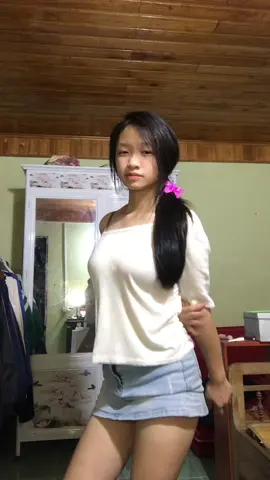 Xl mn nay đăng vd muộn :P |dc: bên tung của| #xuka #xuhuong #xhtiktok #fyp #TikTokDanceVN 