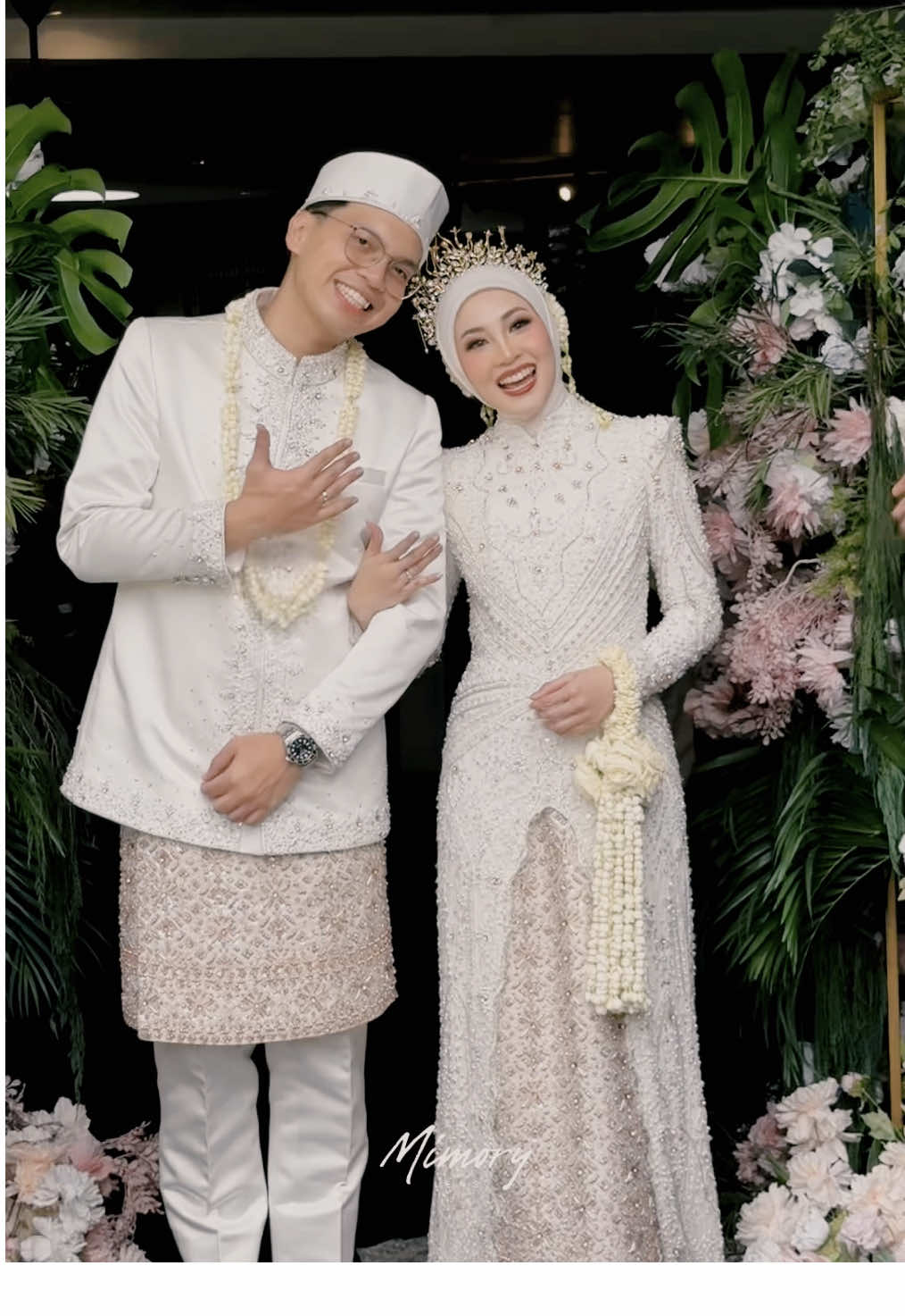 The wedding day, @Vando & Aisni 🥹🤍✨ @aisni #kebayaputih #kebayapengantin #muslimbride #akadnikah #weddingreception video by: @WeddingContentCreator | Mimory 