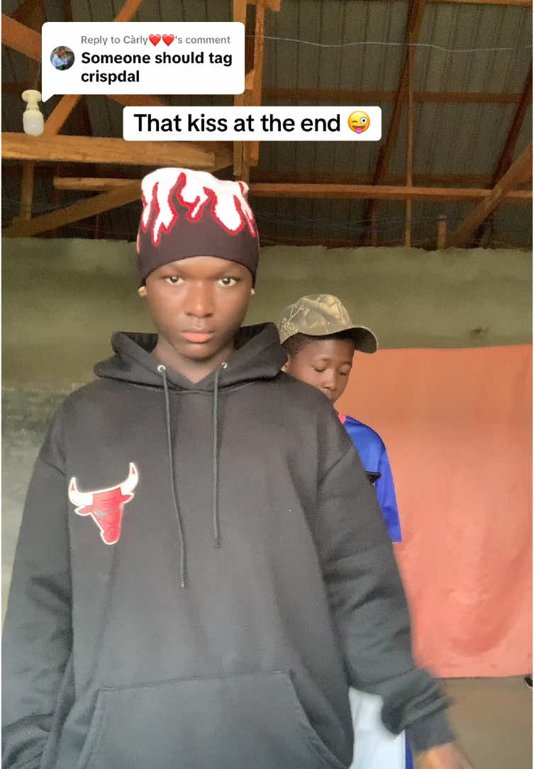 Replying to @Càrly❤️❤️ the kiss at the end 🥰😜#fypシ゚ #replytocomments #taghim #trendingsound #blowthisupforme #jasbin 