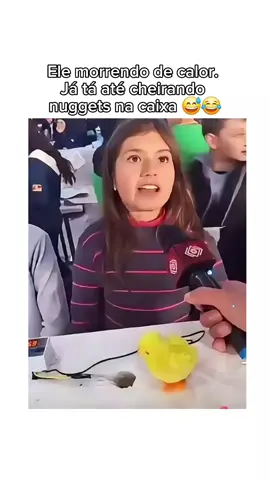 Ele morrendo de calor na caixa. Já tá até cheirando nuggets na caixa 😅😂 Meninas mostram seu projeto em feira de ciências, mas acontece algo inusitado 
