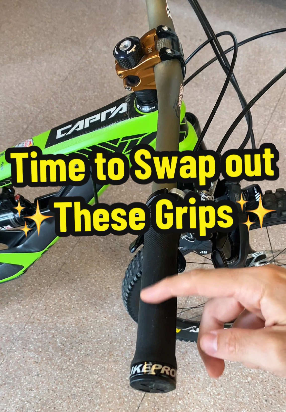 ✨These Mtb grips really needed an upgrade🔥 #allmountainstyle #mtb #downhill #enduro #cycling #bikelife #freeride #bikeprotection #dirtbike 