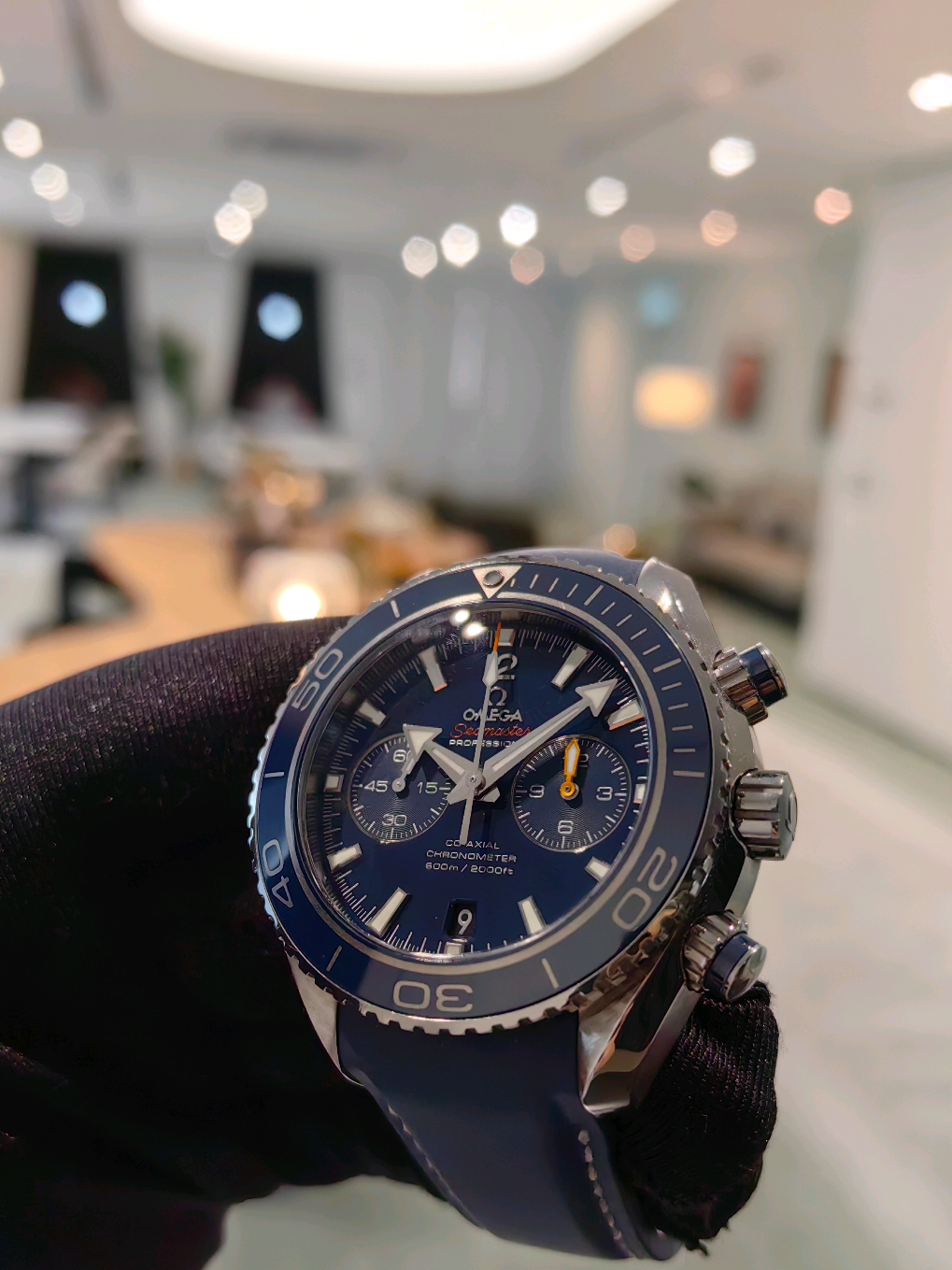 Very rare model!  Omega Seamaster Professional Planet Ocean Titanium 600m 45.5mm Automatic Chronograph Ceramic Bezel. Featuring a full titanium casing with ceramic bezel, Co Axial Chronometer movement and exhibition see thru case back. This unit is lightweight, robust and comfy on wrist with superb accuracy and reliability. Sale: RM 2x,xxx Retail RM 49,800 Welcome to follow us at: 📨 T.me/invictamalaysia Follow and like us here: 🌐 Fb.com/ProvestLuxuryWatch 🌐 Instagram.com/provestluxurywatch  🌐 Provestluxurywatch.com ☎️ Whatsapp +60167158887 TW Chua 📍JB Shop Address (By Appointment only) : Provest Luxury Watch Lvl 28, MVS North Tower, Mid Valley Southkey Mall JB