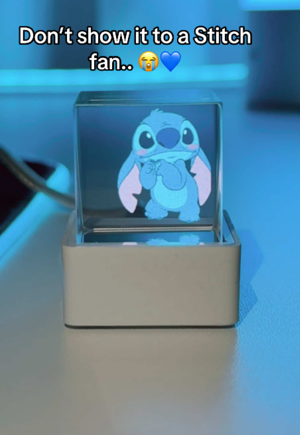 The perfect anniversary gift 🤩❤️ #stitch #stitchfan #liloandstitch #giftforher #anniversarygift #Love #cube #giftideas 