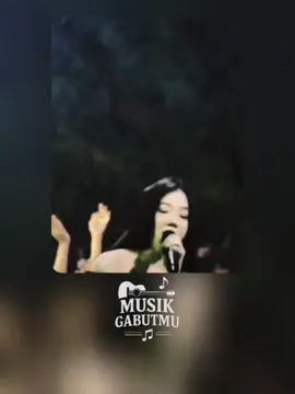Bahtera Mahligai🥀💃🏻 #BahteraMahligai #CantikaNuswantoro #liriklagu #lagudangdut @cantika_nuswantoro16  #musikgabutmu_ 