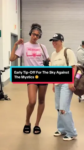Rise and SHINE 🌞 The @Chicago Sky are ready for their Camp Day matchup against the Washington Mystics  Watch live on League Pass at 11:30am/ET #WNBA #campday 
