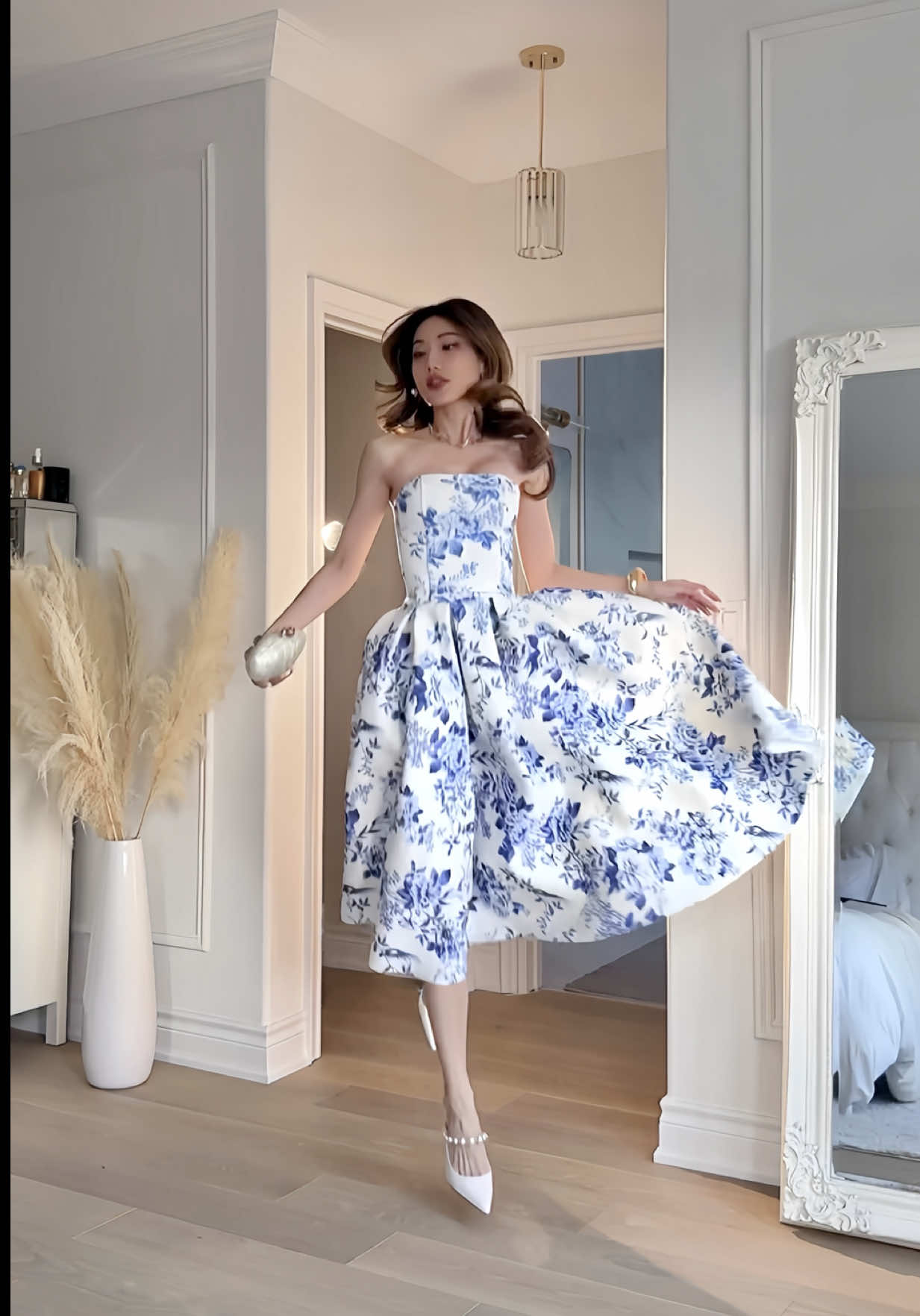 Best dressed wedding guest 💐 @ClubLLondon Iinks in bio! #dress #girls #weddingguest #fypシ゚ 
