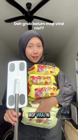 memang senang sgt ada mop mcm nie, hari2 boleh mop rumah. Lepas guna boleh terus buang ja tisu tak perlu cuci. #mop #mopviral #moptisupakaibuang #moptisuviral #barangrumah 