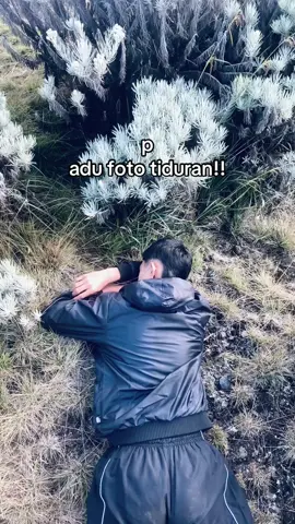 🥶 #pendakigunung #pendakifomo #gngedepangrango #sukabumi #foryou #4au #fotolive 
