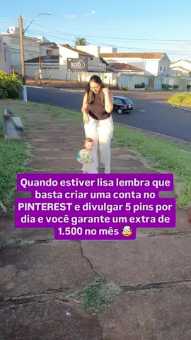 Você sabia que dá pra usar o Pinterest como vitrine e gerar um extra todos os meses? 👀📌 Se você já passa horas no celular, por que não transformar esse tempo em algo que te traga mais leveza no fim do mês? Tem muita gente por aí usando o Pinterest pra divulgar produtos da Shopee como afiliada — e o melhor: sem precisar aparecer ou investir em anúncios. Olha o passo a passo simples que ensino no 1 a 1: 1️⃣ Crie uma conta no Pinterest focada em um nicho que você goste. 2️⃣ Escolha produtos da Shopee que resolvem pequenas dores (organização, decoração, pets, etc). 3️⃣ Publique 5 pins por dia com imagem atrativa e uma descrição otimizada com palavras-chave. 4️⃣ Adicione seu link de afiliada da Shopee no pin (de forma natural). 5️⃣ Mantenha a consistência: o Pinterest trabalha a seu favor com o tempo! Com constância, essa estratégia vira uma fonte real de alívio no seu orçamento. E sim, é possível começar do zero, com o que você tem hoje! 📲✨ Comenta aqui “PIN” que eu te envio um passo a passo completo💬 #AfiliadosDigitais #PinterestParaAfiliados #InternetComoAliada #DicasOnline #ShopeeAfiliados #ComeceHoje #PassoAPassoNaInternet #MãesEmpreendedoras #liberdadefinanceira 