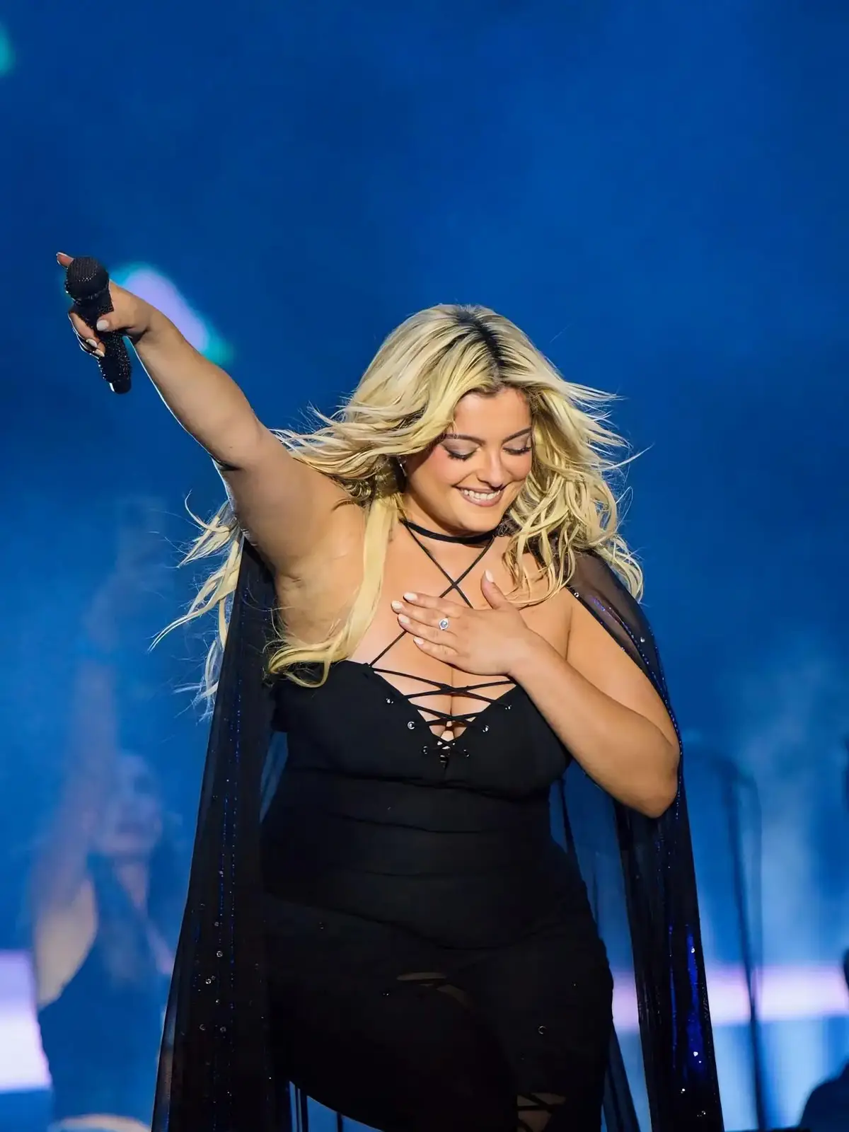 Omg.. love these amazing pictures from Intencity fest in Romania 🇷🇴 💙💛❤️ ▶️ via Gabriel Georgescu, christina.png, George Dan Barbu Facebook.. thx to  @teambrexha_  for collecting some of these  @beberexha @bukirxa #beberexha #rexhars #rexhar #beberexhafan #beberexhavideo #beberexhamusic #bletarexha #rexha #girl #loves #happy #music #mv