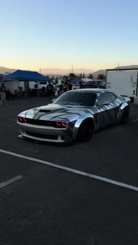 Hellcat 🤌 #hellcat #hellgato #srt #allshowallgo #bagged #1xxxwhp 