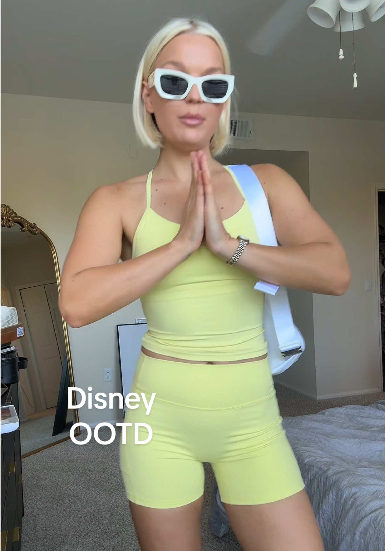 disney ootd 💛 #OOTD #disneyworld 