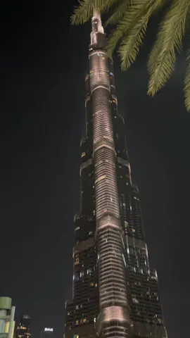 Tallest building in the world #Dubai 
