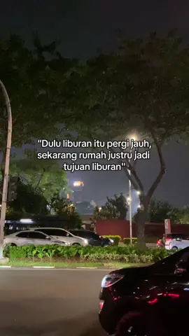 Kadang, liburan terbaik itu bukan tempatnya, tapi suasananya dan  rumah punya semuanya #anakrantau #homevibes #balikrumah #pulang 