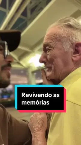 Revivendo o passado Muitas vezes as memória são traiçoeiras e nos levam para momentos que não queríamos lembrar.  Imagine o quão difícil deve ser se você passasse a reviver essas memórias como se fossem reais, como se estivessem acontecendo no presente.  #cuidado #familia #amor #pai #filho #memories #idoso #saudemental #demencia #Vlog #rotina #vida #lembranças #video #videoviral #viralvideos #fyp 