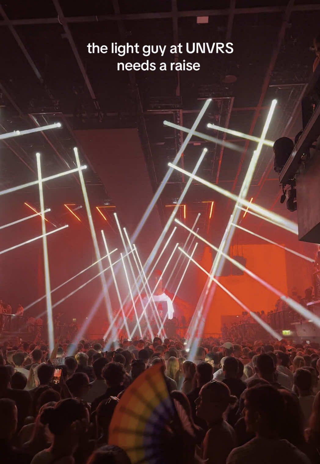 Forget @FISHER for a second, can we talk about the light engineer?! 🤯 🛸 #ibiza #unvrsibiza #fisher #concertlighting #lightshow #ibiza2025 #unvrs @[UNVRS] 