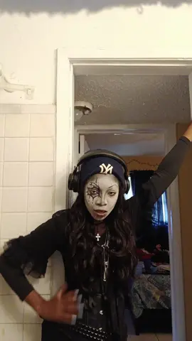 mmm microwave  #fyp #fypシ #blackgoth #goth #gothtok #weirdgirl 