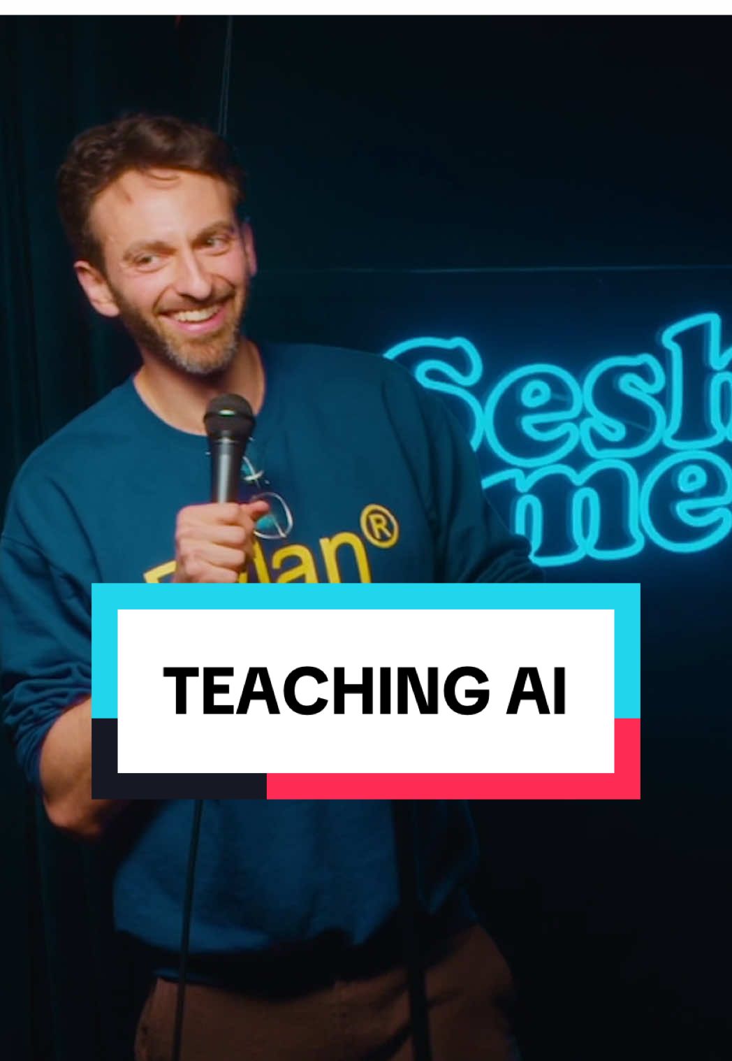 Artificial Intelligence professor isn’t worried about the future 💻🔮🤣 #standupcomedy #artificialintelligence #professor #crowdwork #comedy #funny 