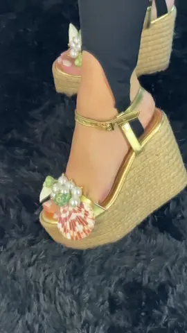 Conchitas #nanisboutique #sandalias 