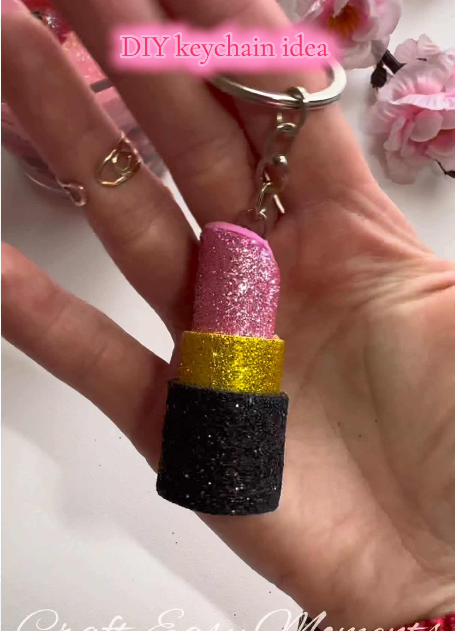 DIY Mini Keychain Idea🔑💖 #creatorsearchinsights #DIY #craft #handmad #gift #giftideas #diyideas #tutorial #fyp #fypシ゚ #asmr #viral #keychain #howtomake 