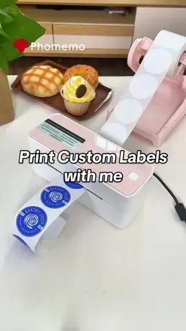 Omg these labels are so cute!😍Print your own logo with Phomemo 241BT label printer! 🔗 in bio #phomemo #funmemolife #printer #label #SmallBusiness #labelmaker #labelprinter #sticker #businessowner #labelingmachine #businesshacks #hack #baking #bakery #bakerylife 