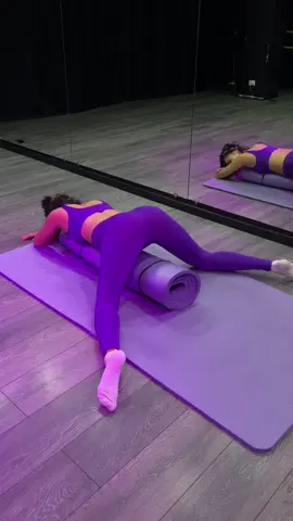 If the body is silent, it's time to turn it on. Through breathing, movement and pleasure ❤️ ⠀#womenfitness #treason #intimatehealth #intimategymnastics #antiage #sexuality #flexibilitytraining #hormones 
