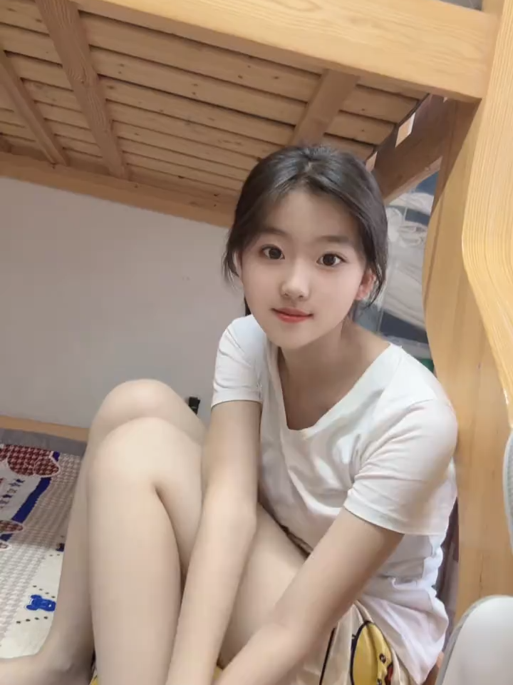 #夏天该有的样子 #甜系女孩 #大长腿