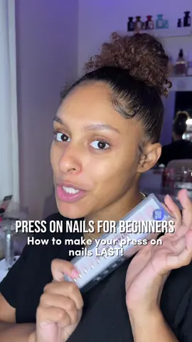 When I’m feeling lazy I’m doing press on nails like gel x nails 🤣💕 Products @STATIC NAILS®️ - press on nails @BeetlesGelPolish - nail glue & uv lamp @Mia Secret USA - dehydrator @Young Nails - protein bond #pressonnails #gelxnails #pressonnailstutorial #nailsathome #howtodonails 