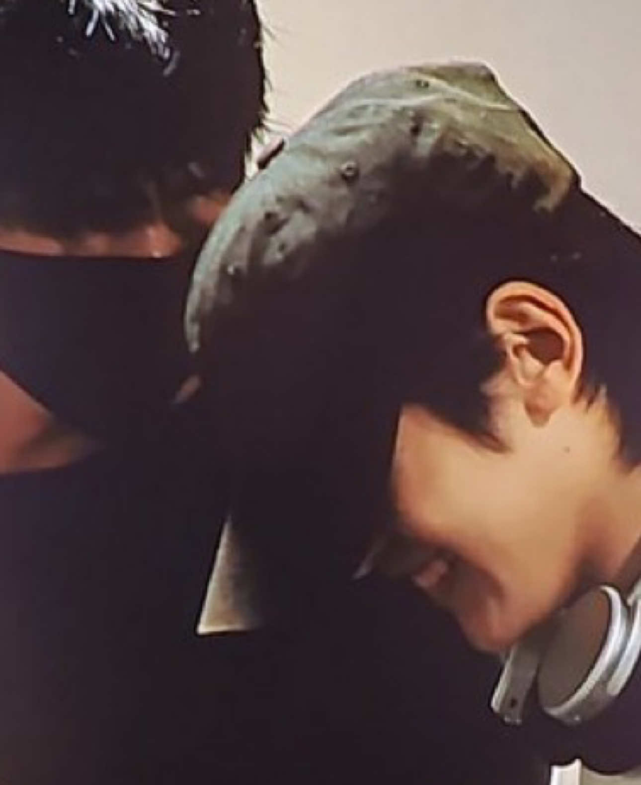 was it that funny bro 🤨 #zb1 #zerobaseone #zb1matthew #석매튜 #석우현 #seokmatthew #seokwoohyun #matthew #zb1seokmatthew #mattparkz #geonmaet #mattwook #parkgunwook #박건욱 #zb1gunwook #gunwook 