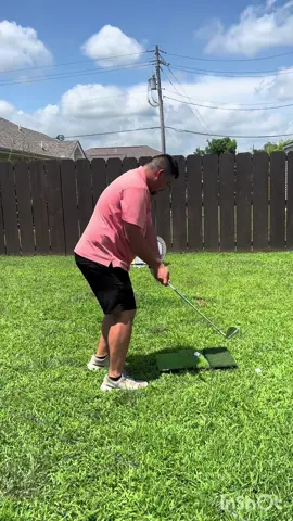Dial in your short game without leaving your yard ⛳ Portable. Foldable. Addictive. This chipping net = your new favorite golf trainer. #golfnet #golf #indoorgolf #golftiktok #outdoor #drivingrange 