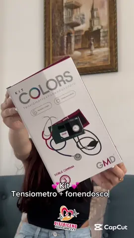 El kit GMD Colors trae tensiómetro y fonendoscopio con diseño moderno y funcional. Es ideal para estudiantes o profesionales por su precisión y resistencia. Un set práctico, colorido y perfecto para uso clínico diario. Encuéntralo aquí en DISTRICENG!   ##medicina##veterinaria##estudiantesdemedicina##medicos##salud