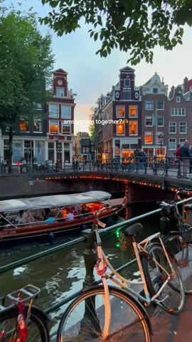 Amsterdam awaiting us!🧡🫶 . . #fyp #amsterdam #iamsterdam #tiktoktravel 