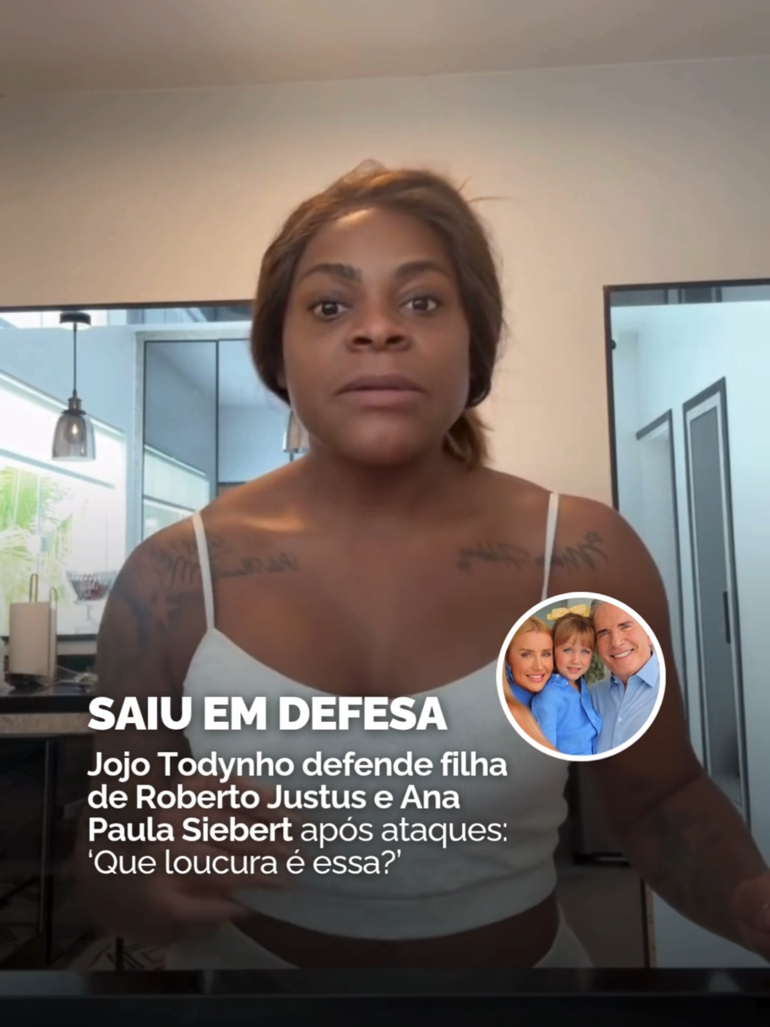 😳 PRONUNCIAMENTO - Jojo Todynho (@jojotodynho) saiu em defesa de Vicky, filha de Roberto Justus e Ana Paula Siebert, após ataques de ódio na web. A pequena foi criticada por usar uma bolsa de grife que ganhou de presente e custa R$ 14 mil.  