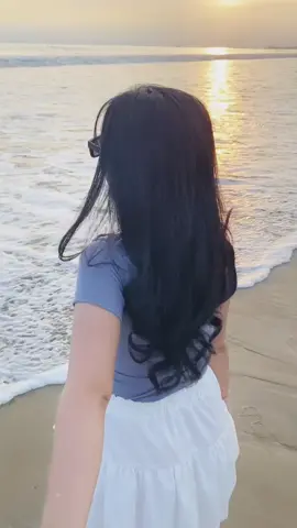 #beachvibes #sunsetbeach 
