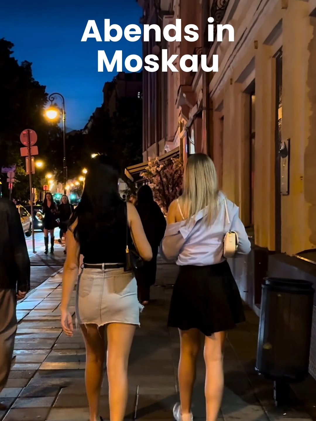 🇷🇺 In Russland gehen Frauen nachts allein spazieren – ohne Pfefferspray, ohne Angst. In Deutschland? Lieber nicht. Warum das so ist – und was das über Sicherheit sagt. #Russland #NachtsSicher #TikTokGermany #Kulturschock #RealTalk #Frauen #Moskau #Sicherheit #Straßenvergleich #WestenVsOsten #Gesellschaft #Spaziergang #Fakten #Sarkasmus