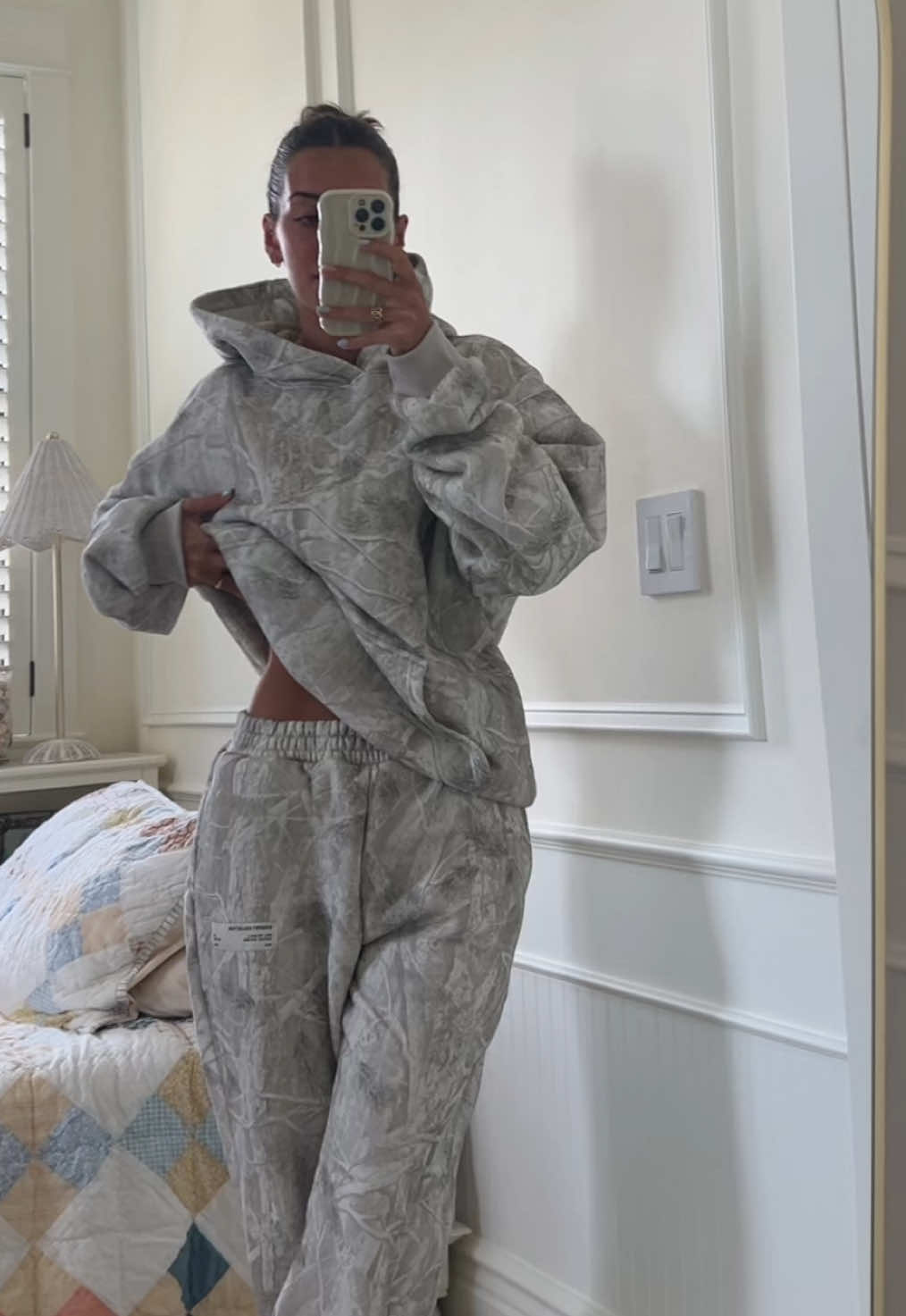 this camo hoodie gives off cool clean girl i love it