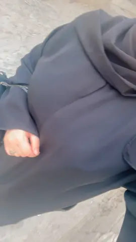 الحَزين عَندما لا يرغب في  الحَديث يَقول إنها قصّة طويلة#الشعب_الصيني_ماله_حل 