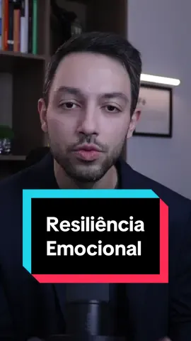 Curso completo na Bio 💡 Neste vídeo, falamos sobre como nosso senso de valor próprio pode depender muito do sucesso e da aprovação dos outros. Quando cometemos erros, tendemos a nos ver como fracassados, o que ameaça nossa autoestima. Mas a verdade é que os erros são apenas erros, não definem nosso valor. Precisamos aprender a nos valorizar mesmo quando as coisas não saem como planejado. #felicidade #ansiedade #saúdemental #psicologia #inteligenciaemocional #inteligênciaemocional #autoestima #desenvolvimentopessoal #autoconhecimento #depressao #depressão #calma #paz #pazmental #psiquiatria #psiquiatra #comportamento