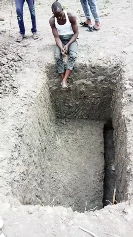 tambua mwanadamu  kua dunia ni mapito  ishiii lkn kaa ujuwe utaenda😭😭😭