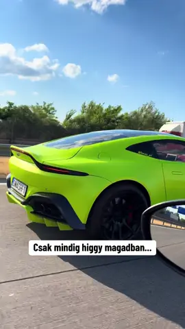 Csak előre! #nekedbe #astonmartin 