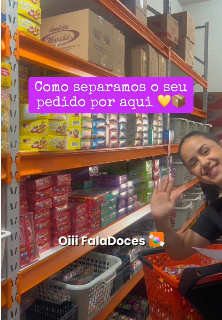 🎉 Pedido REAL em separação por aqui! E olha só o tanto de guloseima que saiu 😍🍬 As FalaDoces estão aproveitando TUDO da nossa campanha de 130 MIL SEGUIDORES 💜 🍼 Compras a partir de R$199 ganham uma garrafinha exclusiva da Fala Comigo 🛍️ Promoções imperdíveis nas guloseimas 🚛 Frete fixo ou grátis, dependendo da região ✅ Validades superiores a 6 meses 💳 Desconto no Pix ou parcelamento no cartão 💡 Perfeito pra quem tá montando festinha ou quer garantir um estoque doce em casa! ⚠️ Promoção por tempo LIMITADO! Corre pro site 👉 [http://www.distribuidorafalacomigo.com.br] #FalaComigo130k #CampanhaEspecial #Guloseimas #BrindeExclusivo #DocesParaFesta