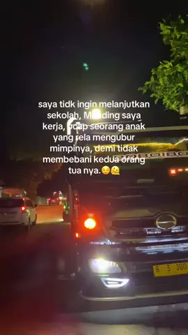 lebih baik mengubur cita” dari pada nganggur jadi gosip tetangga wkwk🤭  #katrotiem #hino500 #deriver_muda #fypage 