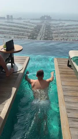 #forupage #foryou #fyp #fy #foryoupage #auraskypool #auraskypooldubai #dubai 