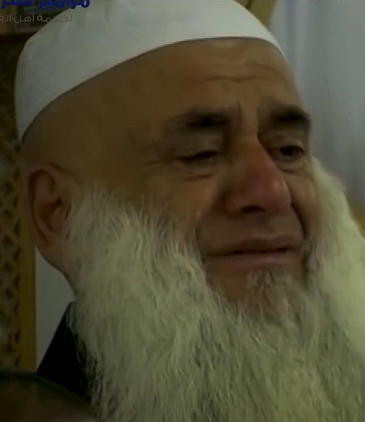 وَمَا تَدْرِي نَفْسٌ مَّاذَا تَكْسِبُ غَدًا ۖ وَمَا تَدْرِي نَفْسٌ بِأَيِّ أَرْضٍ تَمُوتُ ۚ إِنَّ اللَّهَ عَلِيمٌ خَبِيرٌ #ياسر_الدوسري #سورة_لقمان #قران #اكتب_شي_توجر_عليه #صلوا_على_رسول_الله #quran #quran 