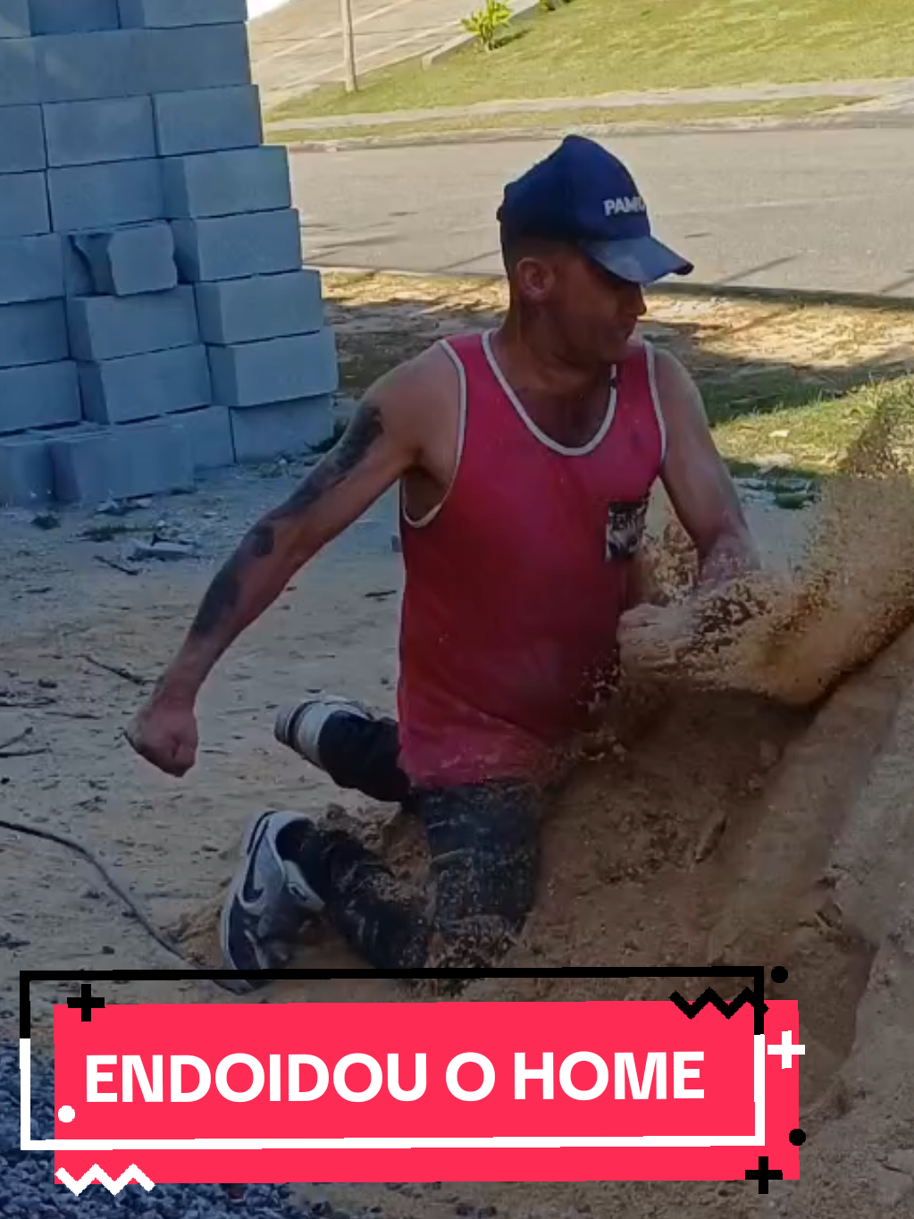 Dito Louco endoidou, saiu quebrando tudo 🤣 . . . #pedreiro #obras #videoviral  #CapCut 