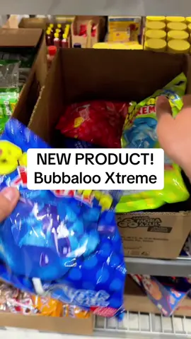 Bubbaloo Xtreme is available in strawberry, blueberry or sour raspberry! #mexicancandy #dulcesmexicanos #bubbaloo #lollipop #gum 