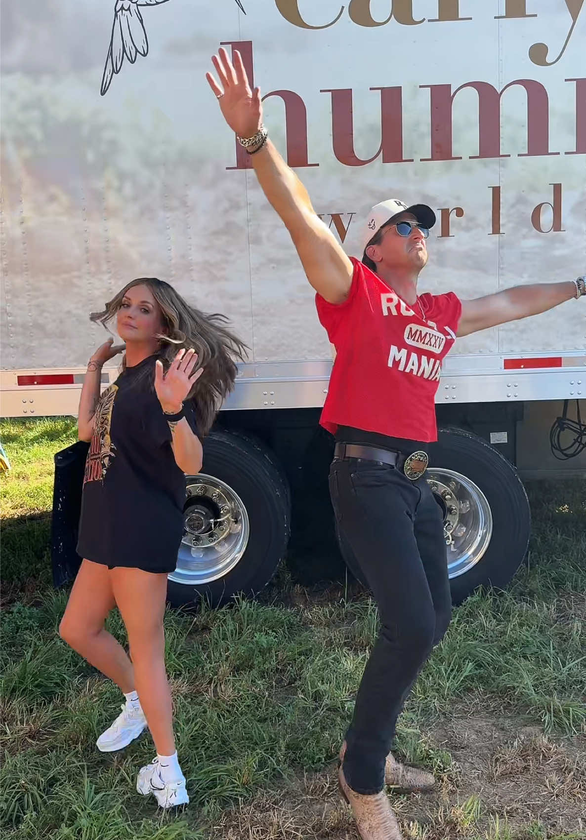 How’d we do? 😂 #countrymusic @Russell Dickerson 