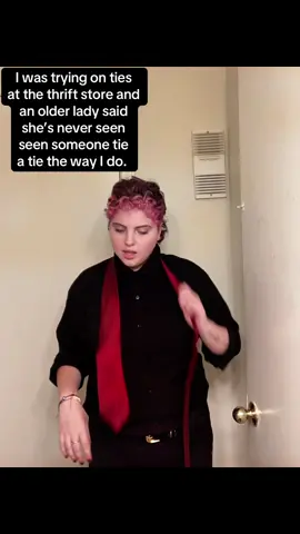 *EDIT* realized after posting I did the knot backwards.    How to tie a tie in under 30 seconds. Had a super wholesome interaction today. If yall want a real tutorial, lmk. #wholesome #trans #enby #queer #nblw #lgbtq #tie #tieatie #thrift #thriftfinds 
